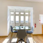 Апартаменты Charming With Sea Views & Maltese Balcony By 360 Estates
