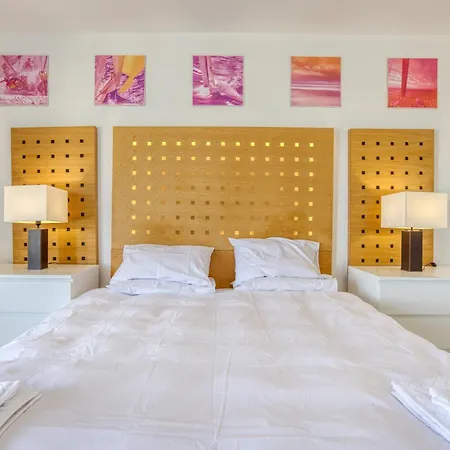 Charming With Sea Views & Maltese Balcony By 360 Estates Apartment Valletta