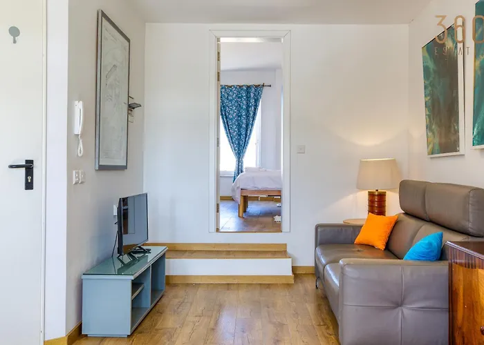 Charming With Sea Views & Maltese Balcony By 360 Estates * Valletta