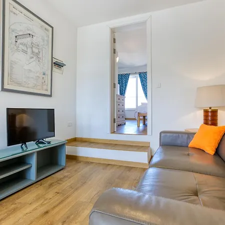 Charming With Sea Views & Maltese Balcony By 360 Estates Daire *