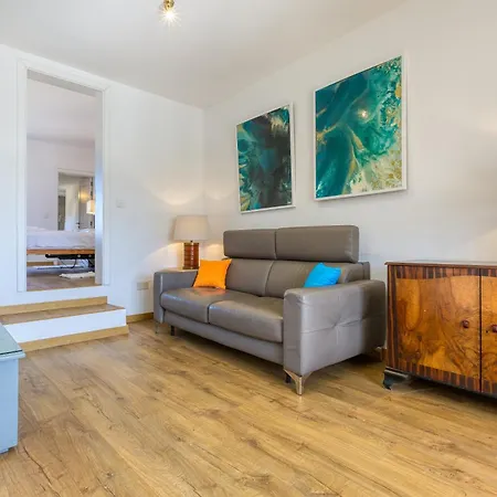 Apartmán Charming With Sea Views & Maltese Balcony By 360 Estates *