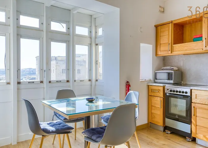 公寓 Charming With Sea Views & Maltese Balcony By 360 Estates