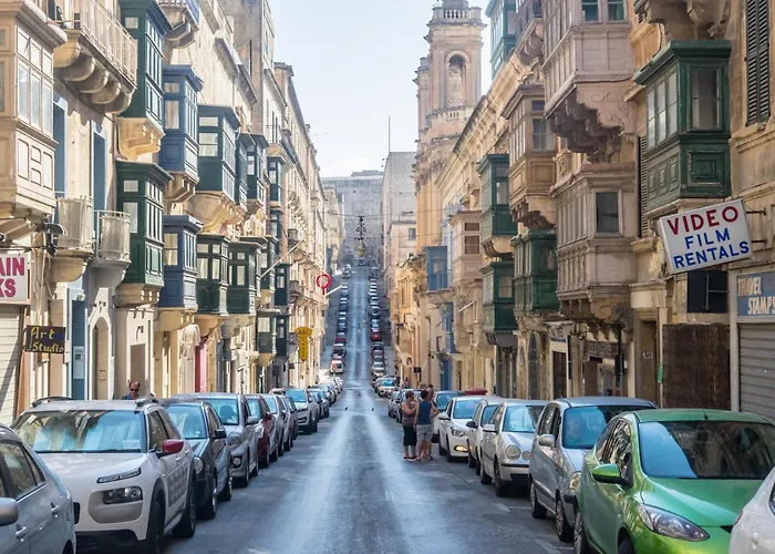 Charming With Sea Views & Maltese Balcony By 360 Estates فاليتا