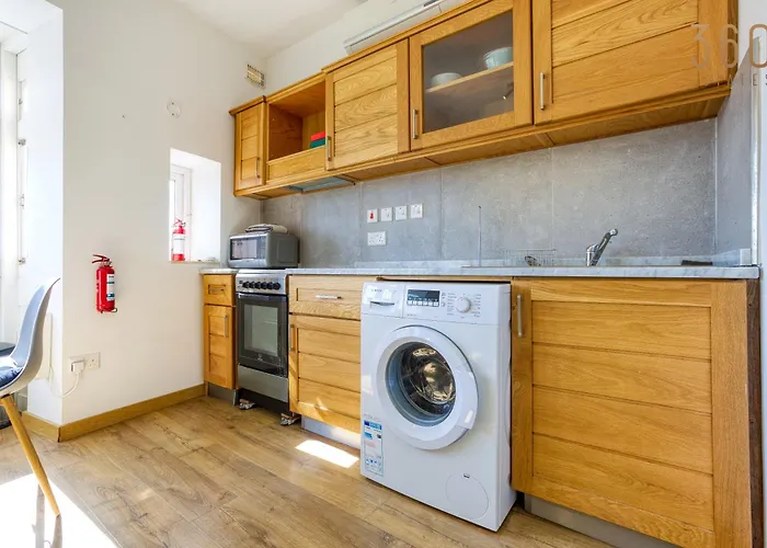 公寓 Charming With Sea Views & Maltese Balcony By 360 Estates