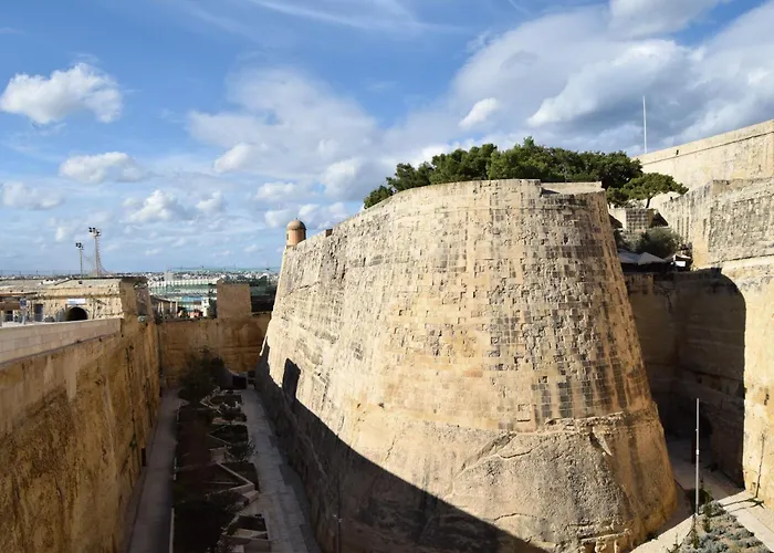 شقة Charming With Sea Views & Maltese Balcony By 360 Estates